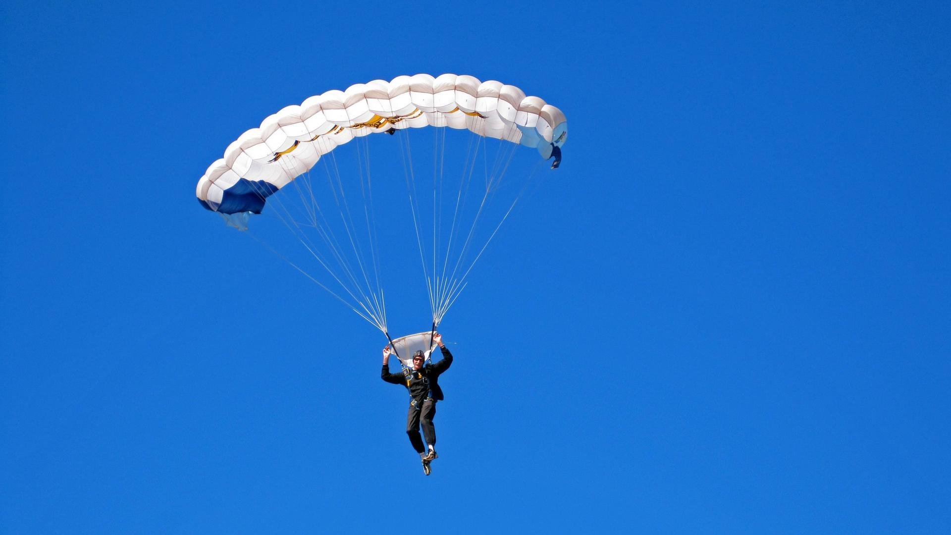 多平台同步直播：实现零距离感受比赛魅力，同步直播今年